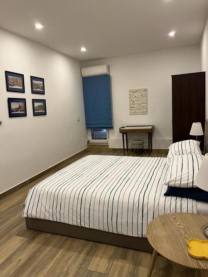 Casa Gaia A Due Passi Dal Duomo Apartment เนเปิลส์ ภายนอก รูปภาพ