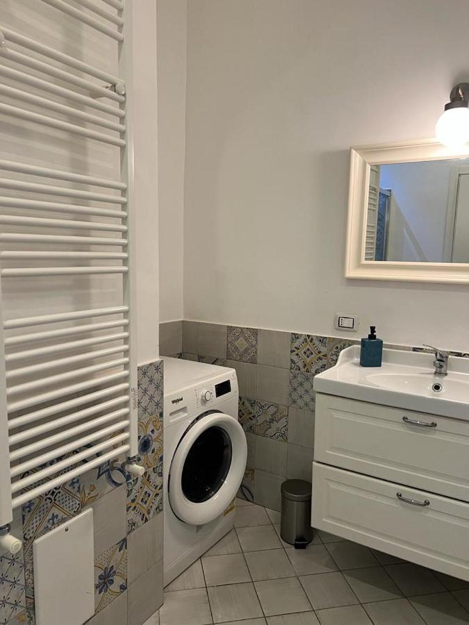 Casa Gaia A Due Passi Dal Duomo Apartment เนเปิลส์ ภายนอก รูปภาพ