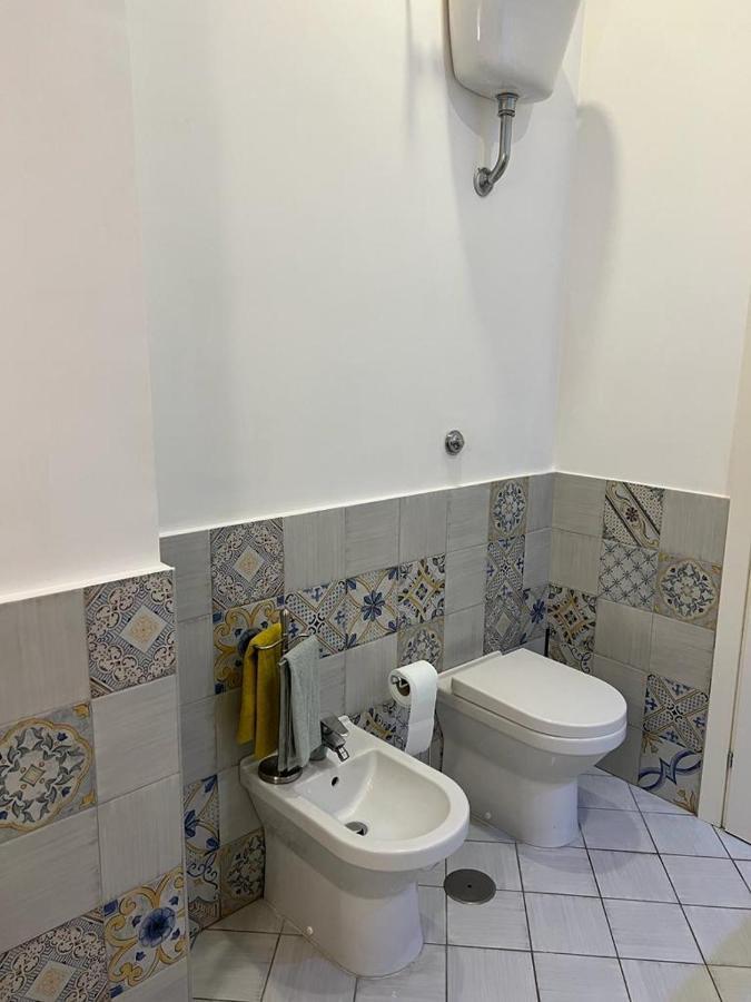Casa Gaia A Due Passi Dal Duomo Apartment เนเปิลส์ ภายนอก รูปภาพ