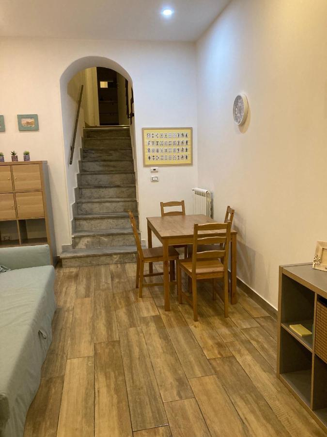 Casa Gaia A Due Passi Dal Duomo Apartment เนเปิลส์ ภายนอก รูปภาพ